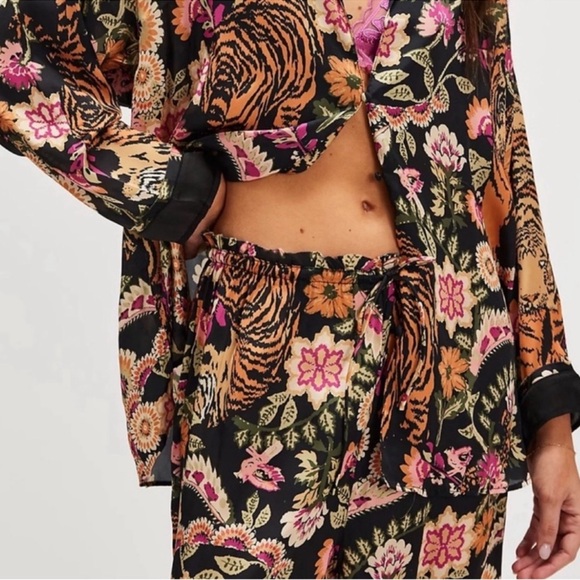 🆕 NWT FP Pajama SET Iron Combo Tiger Floral Print SILKY oversized XL Long Tall - Picture 4 of 16